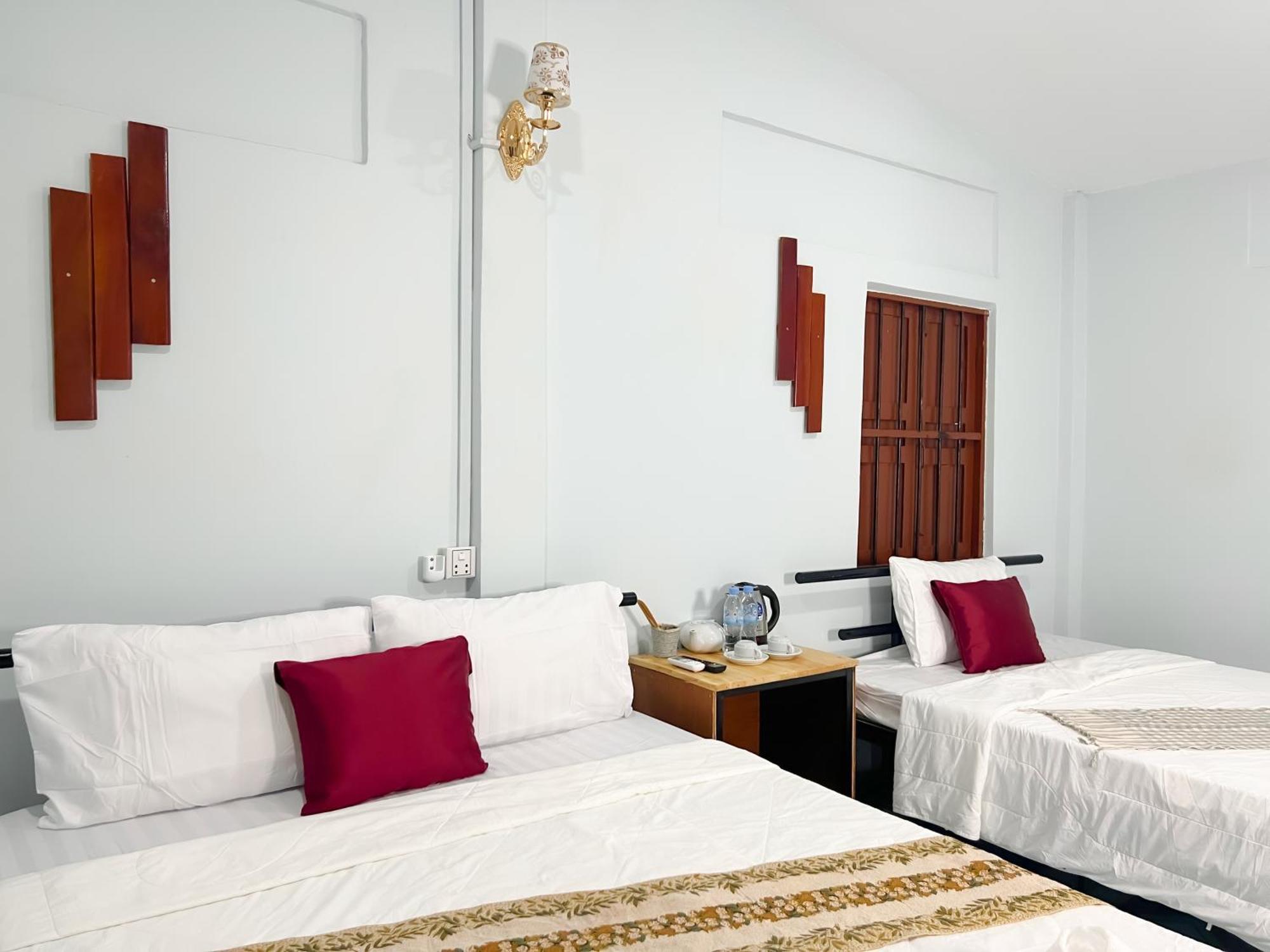 Lotus Blanc Homestay Villa Battambang Exterior photo