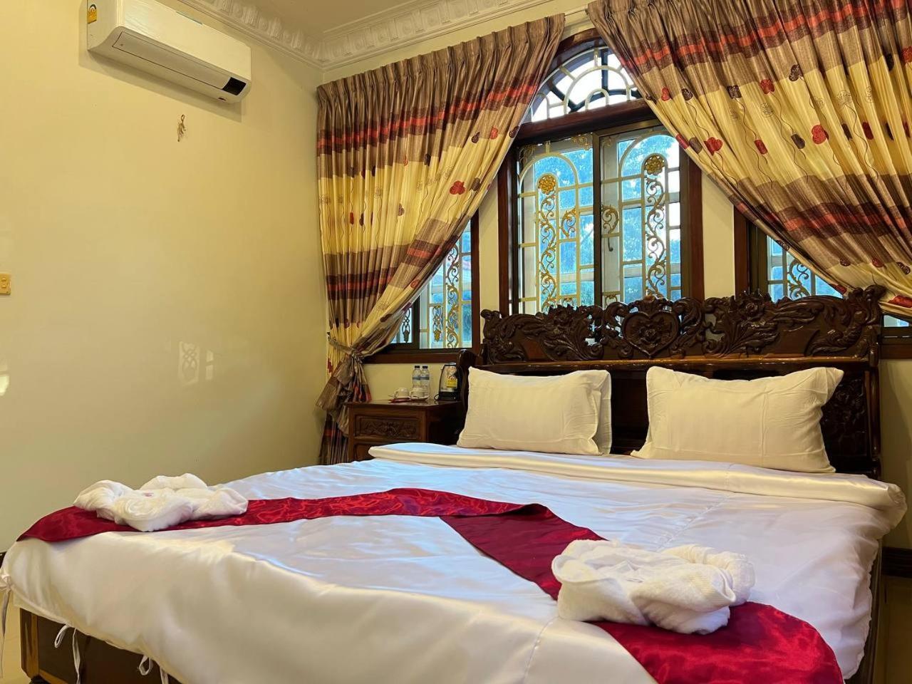 Lotus Blanc Homestay Villa Battambang Room photo