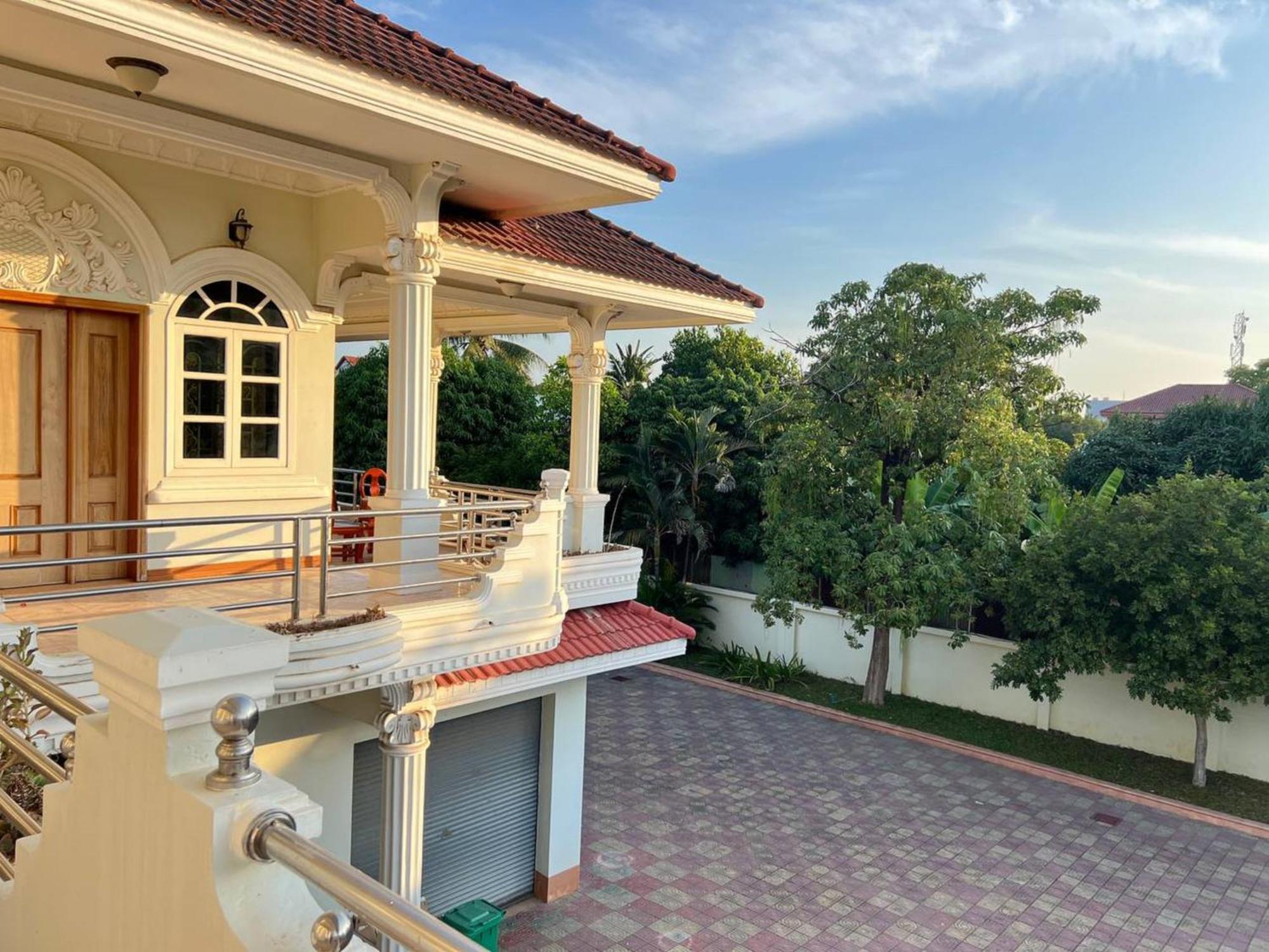 Lotus Blanc Homestay Villa Battambang Exterior photo