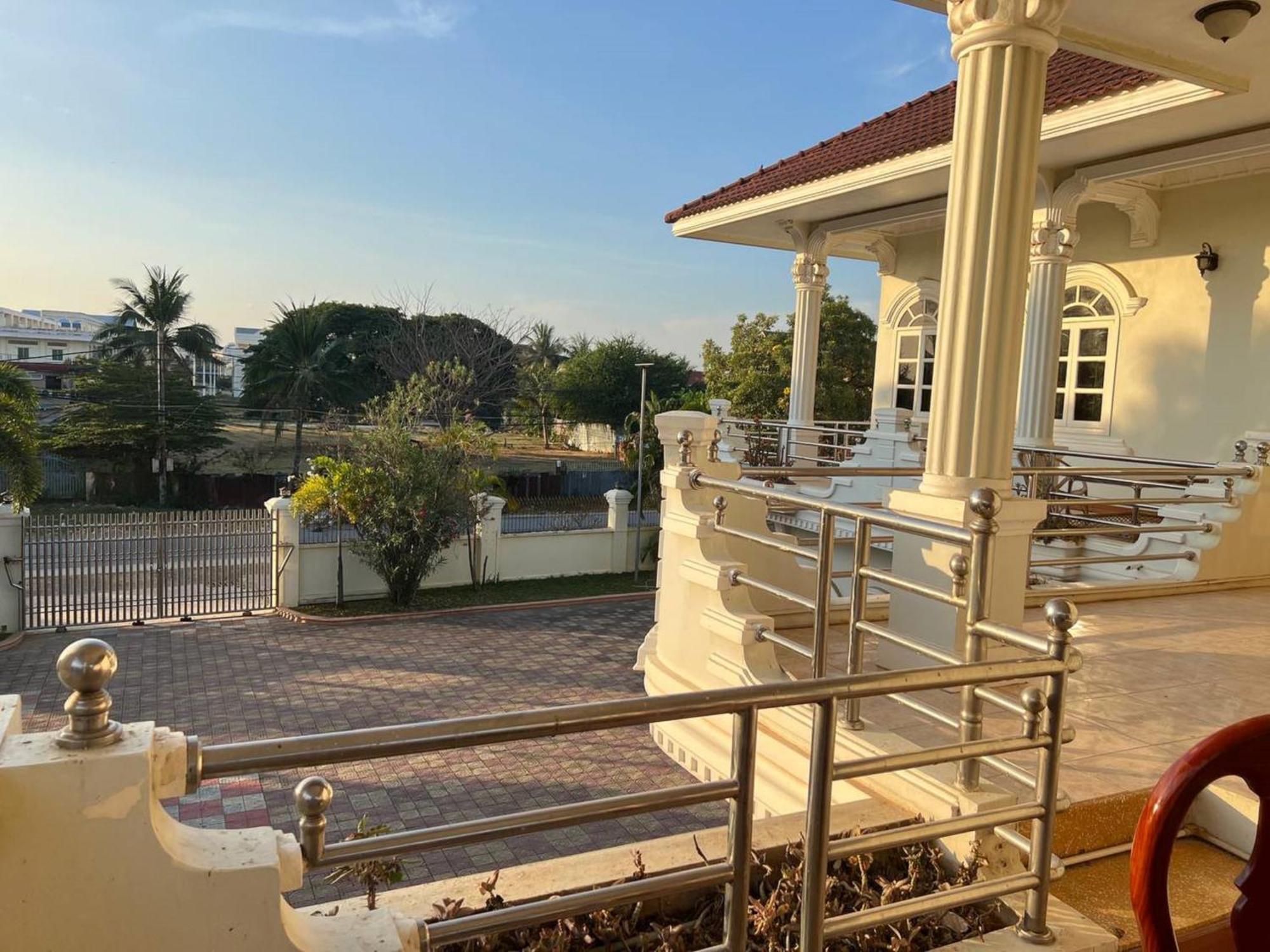 Lotus Blanc Homestay Villa Battambang Exterior photo